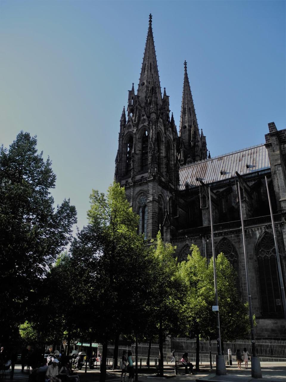 Apparthotel Privilodges Carre De Jaude Clermont-Ferrand Eksteriør billede